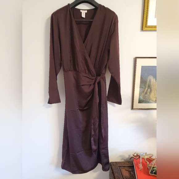 NWOT Wrap Front Dress - Picture 4 of 4